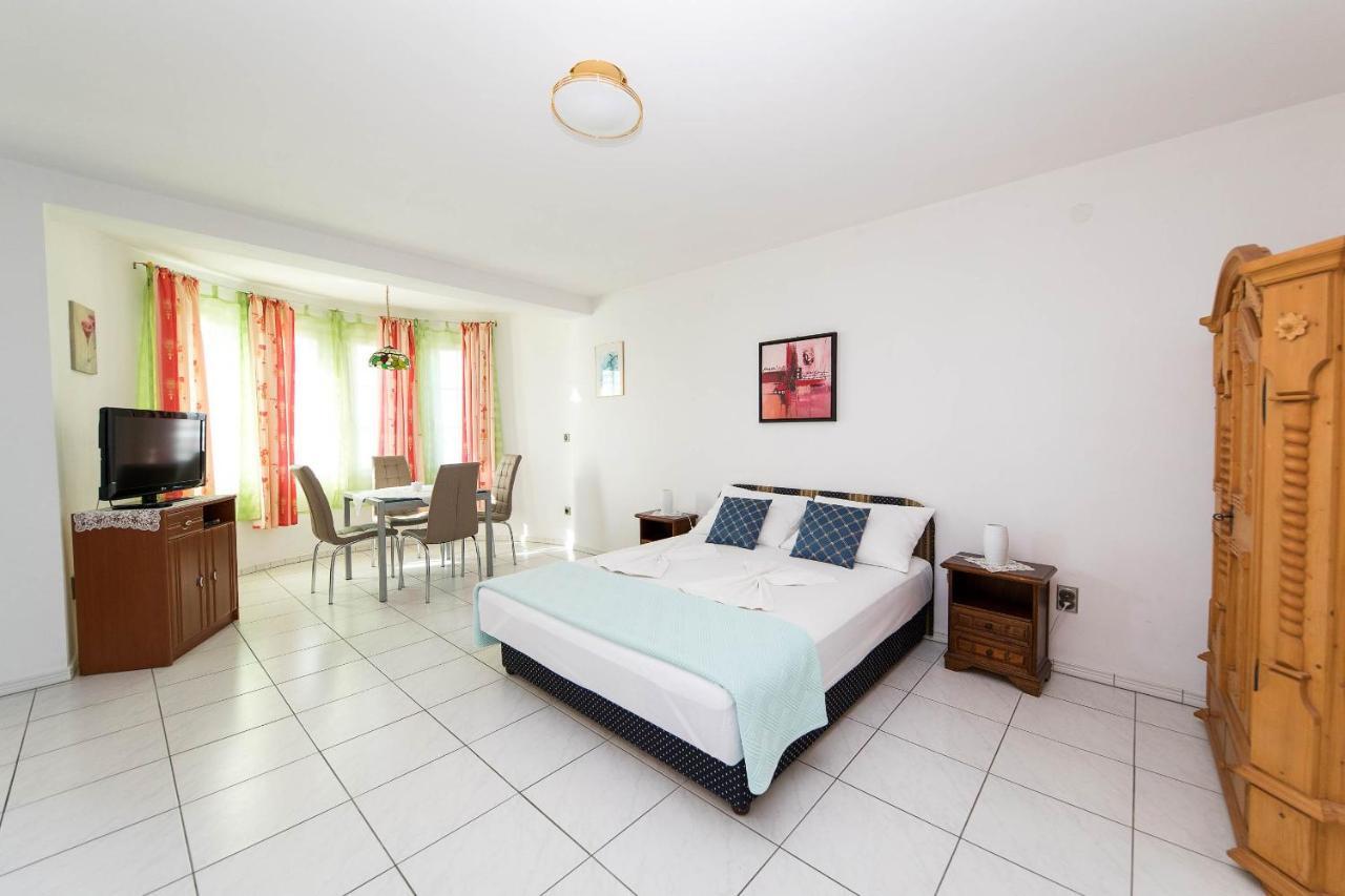 Apartmani Kovac Crikvenica Buitenkant foto